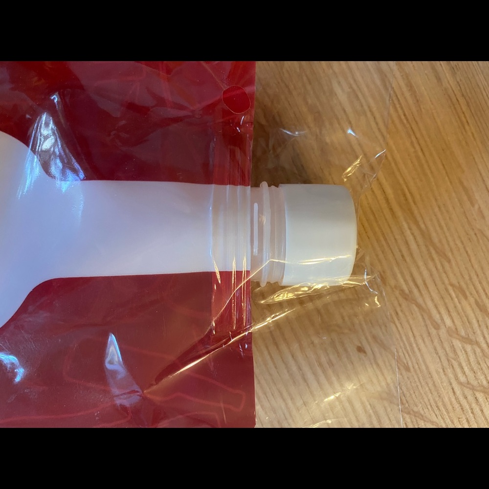 New - Wine Bag/Container - Picture 4 of 4